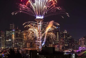 New Years Eve Space Needle Fireworks