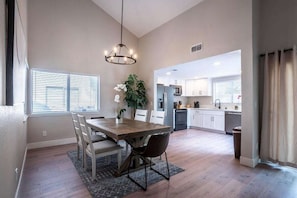 Dining room seats 6.