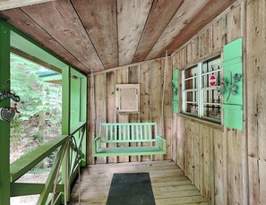 Enclosed Porch - Swing