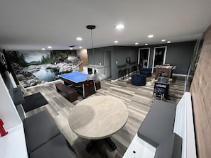 Spielezimmer