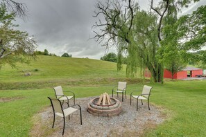 Yard | Fire Pit | Creek On-Site | Pet Friendly w/ Fee