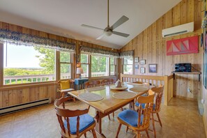 Dining Room | Dishware & Flatware Provided