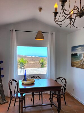 Ocean view dining room 