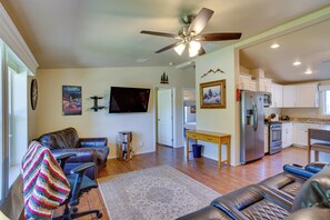 Living Room | Free WiFi | DVD Player & Video Library