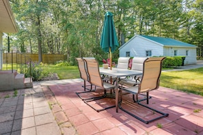 Patio | Dining Area | Fire Pit