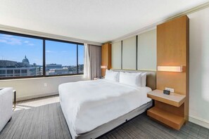 Unit with comfortable bed