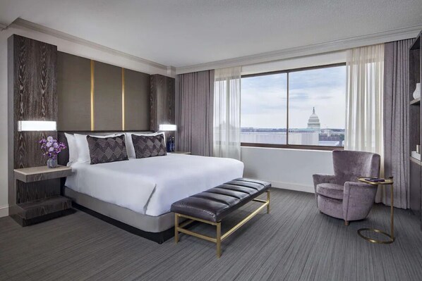 Unit with comfortable bed