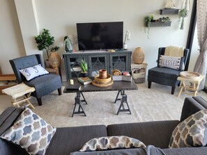 Quality furniture, cozy, all brand new