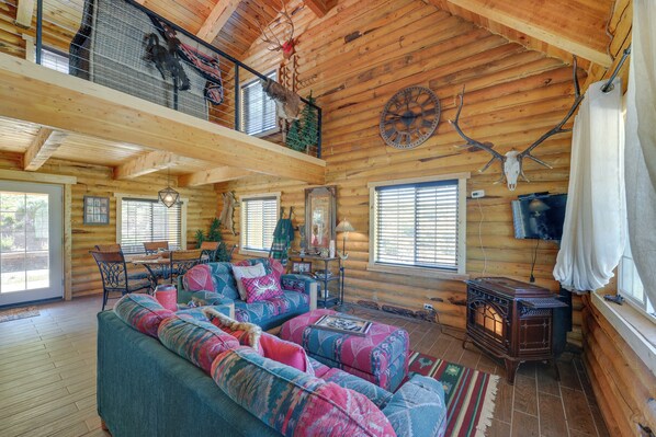 Kemmerer Vacation Rental | 2BR | 1.5BA | 1,500 Sq Ft | Step-Free Entry