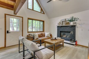 Living Room | 1st Floor | Fireplace