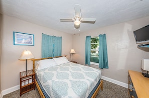 38-web-or-mls-Unit20520Bedroom201a