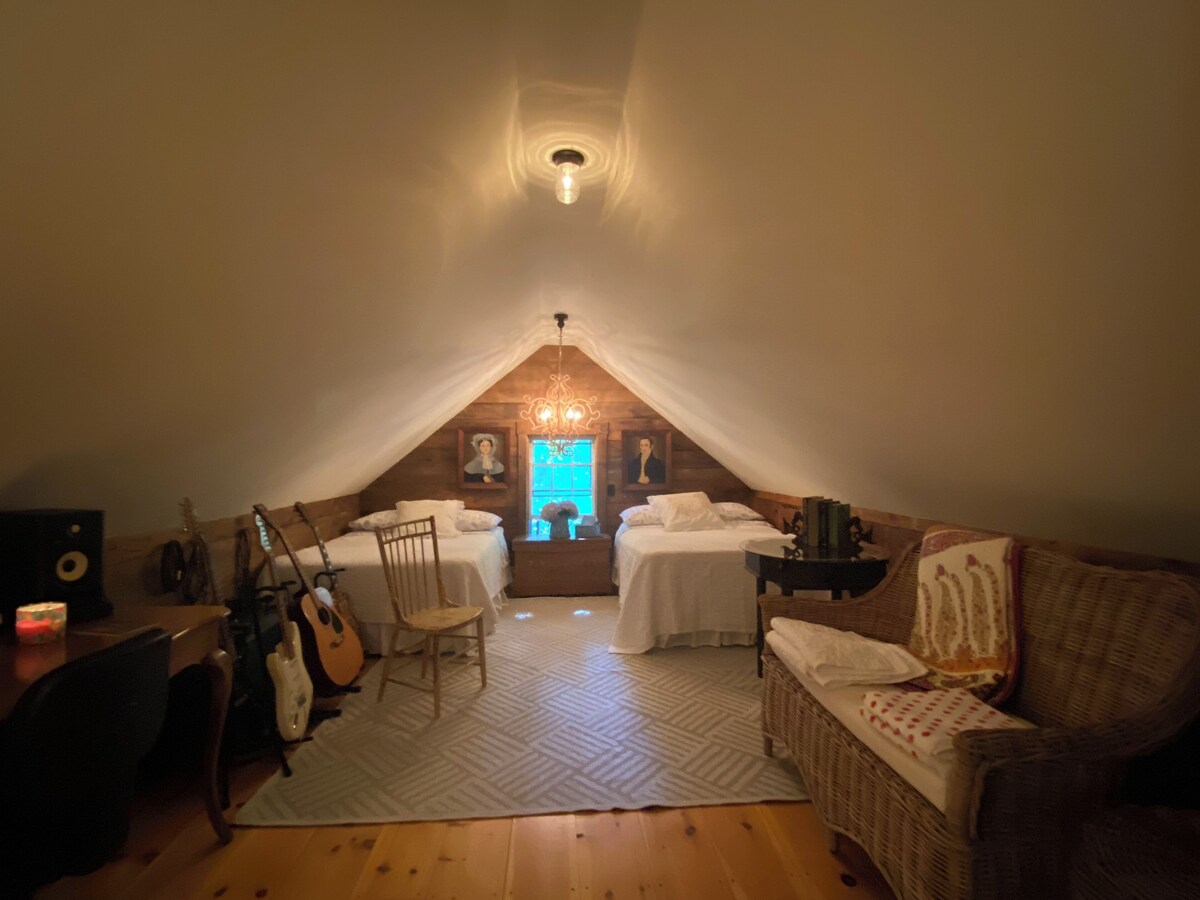 Main Image