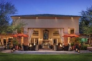 Exterior Courtyard