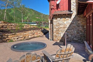 Private Hot tub