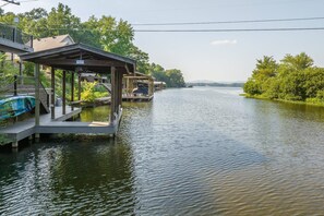 Lake Hamilton & The Ouachita Mountains