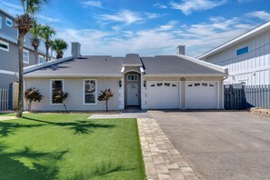 Driveway & Garage
