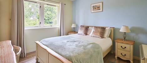 Sandpipers, Belford - Host & Stay