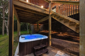 Grab your friends and enjoy your six person hot tub. 