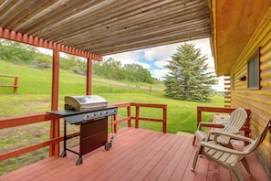 Private Deck | Gas Grill