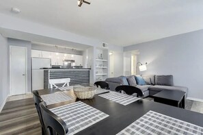 Dining table seats 6 