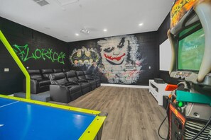 Spielezimmer