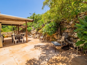 Lantlig stuga i Monda | Cubo's Holiday Homes
