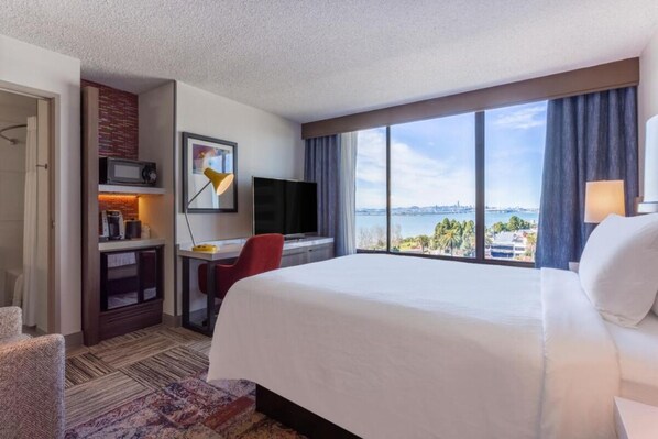 Unit with King size bed