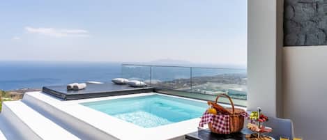 Heavenly Santorini Villa | 1 Bedroom | Villa Lava | Private Terrace with Jacuzzi & Stunning Sea Views | Imerovigli