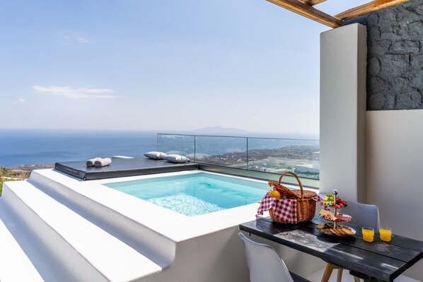 Heavenly Santorini Villa | 1 Bedroom | Villa Lava | Private Terrace with Jacuzzi & Stunning Sea Views | Imerovigli