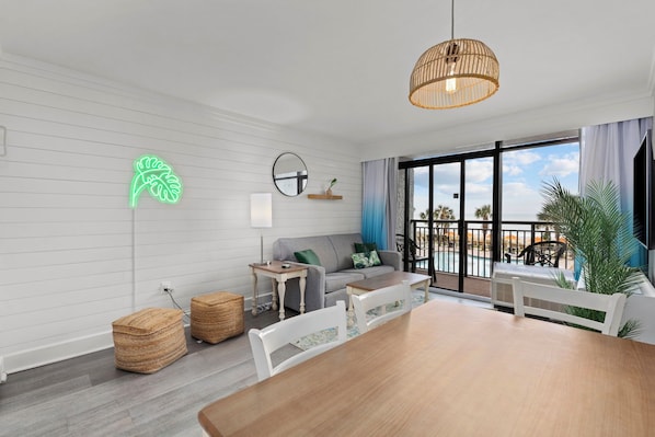 living room/dinning area
couch/pull out bed
bean bag sitting