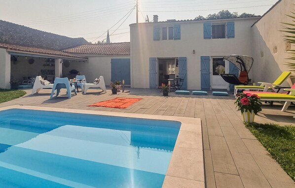 pool