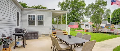 Port Clinton Vacation Rental | 4BR | 2BA | 1,200 Sq Ft | Small Step for Entry