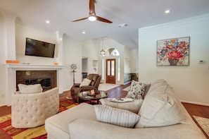 Living Room | Central Air Conditioning & Heating