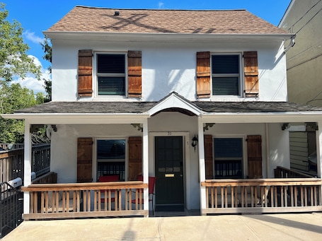Front entrance with private patio