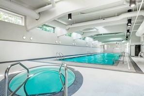 Enjoy a jacuzzi hot tub after a dip in the pool, or a workout in the gym - equipped with cardio machines and free weights. All located on the 2nd floor.
