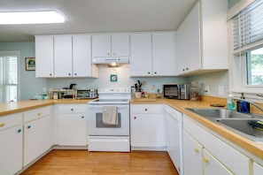 Kitchen | Dishwasher | Free WiFi | Central Heating & A/C