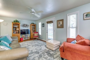 Living Room | Smart TV | Ceiling Fans | Board Games | Books