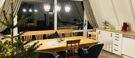 Ferienhaus, 75qm, 2 Schlafzimmer, max 5 Personen-Erdeschoss_Wohnküche1