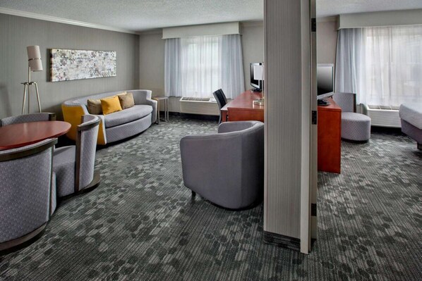 Unit with King bed. Exact unit will be assigned upon arrival. Views, colors, and decor may vary.