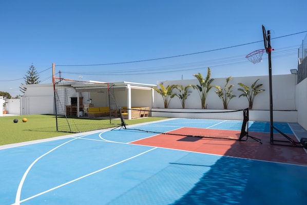 Sport court