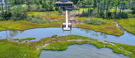 Welcome to House on the Dune in exquisite Wildcat! Fish, Crab, Clam, and Kayak in your own backyard!