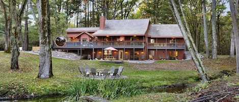 Hall Creek Lodge | Owner Managed at Adventure North Vacation Rentals 