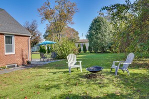 Yard | Shared Fire Pit | Shared Outdoor Dining Area