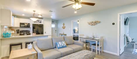 Rockport Vacation Rental | 2BR | 2BA | 1,020 Sq Ft | Steps Required