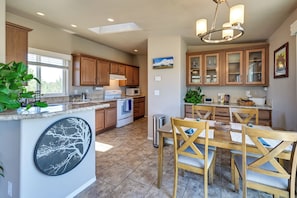 Kitchen | Dining Area | Coffee Maker