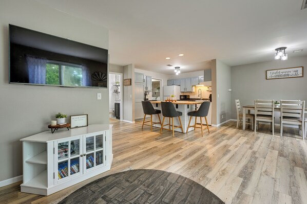 Baraboo Vacation Rental | 3BR | 2.5BA | Step-Free Entry | 1,714 Sq Ft
