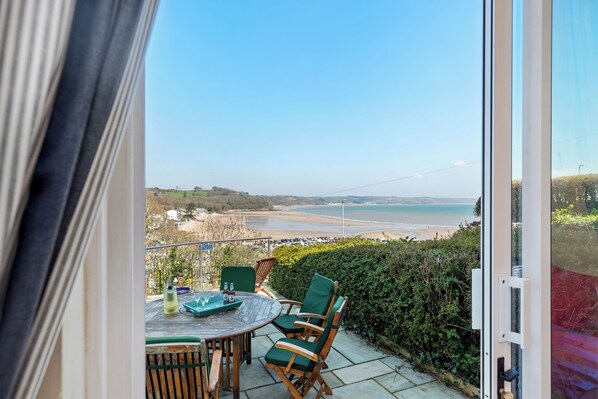Beach and Harbour views