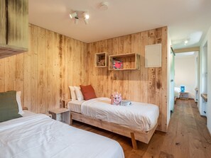 2 Schlafzimmer Apartment, 45qm, max. 5 Personen mit Dachterrasse und Whirlpool-Black Forest Hospitality GmbH