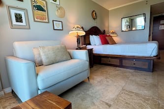 Four Star Boutique Hotel, Luana Waikiki Private Studio with Park View