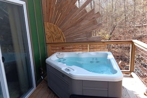 Bain à remous extérieur